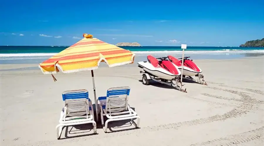 05 - renting a waverunner on your next beach trip